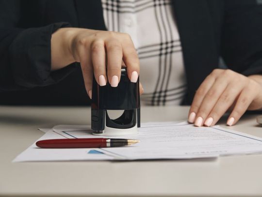 Jak agencja pracy pomaga w legalizacji zatrudnienia?