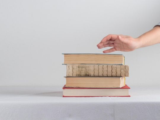 Jak dbać o stare książki?