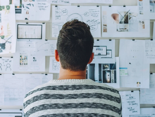 Jak podnieść efektywność pracy w biurze? Poznaj rozwiązania