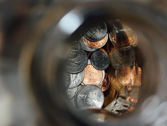 Jak Polacy zaciągają pożyczki pozabankowe? 