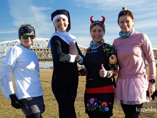 Karnawałowy Parkrun (ZDJĘCIA)