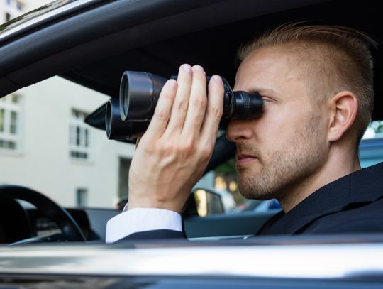 Kiedy warto udać się do prywatnego detektywa – jak poradzić sobie ze skomplikowanymi problemami