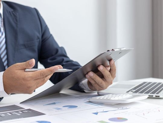 Kim jest syndyk? Poznaj tajemniczego strażnika majątku dłużnika