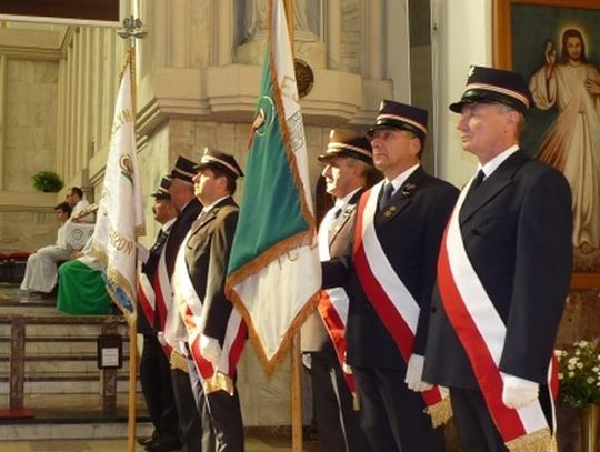 Kolejarze z Zajączkowa Tczewskiego uczcili 25. rocznicę poświęcenia sztandaru