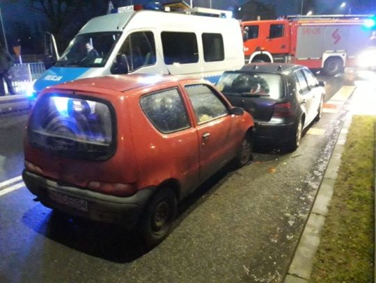 Kolizja na wiadukcie 800-lecia i na Wojska Polskiego.