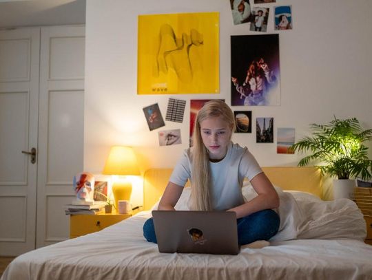 Komfortowy sen, czyli jakie łóżko wybrać dla nastolatka. Sprawdź co wziąć pod uwagę