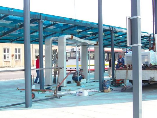 Koniec robót na ul. Spółdzielczej. Na węźle stawiają „wisienkę”...