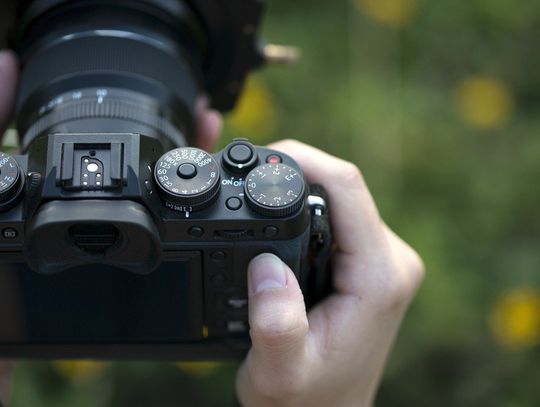 Kupno lustrzanki cyfrowej – o czym pamiętać?