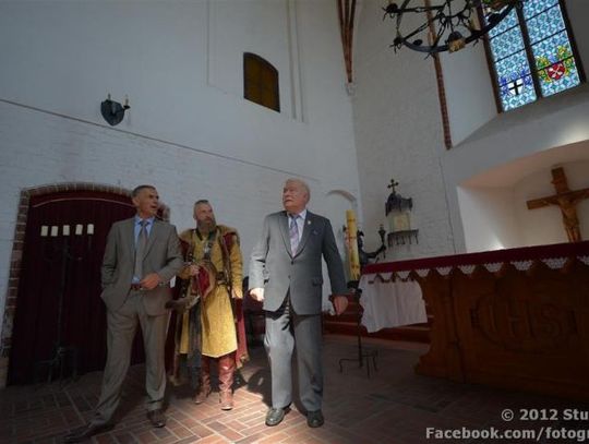 Lech Wałęsa w Gniewie - wycieczka gondolą i przejażdżka bryczką