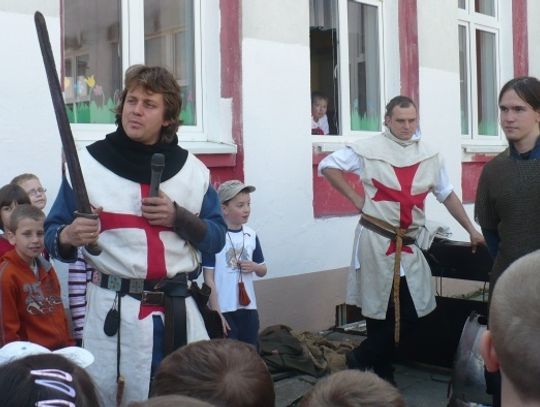 Loteria fantowa i rycerskie pokazy