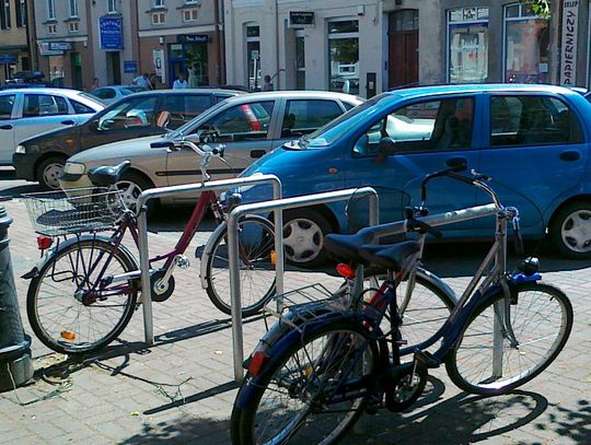 M. Pobłocki: "stawiamy na rowery, nie budowę parkingów." Liczba aut w Tczewie osiąga stan krytyczny