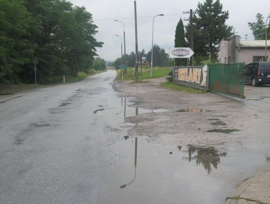 Marszałek wspiera Gniew - 350 tys. zł na budowę potrzebnego chodnika