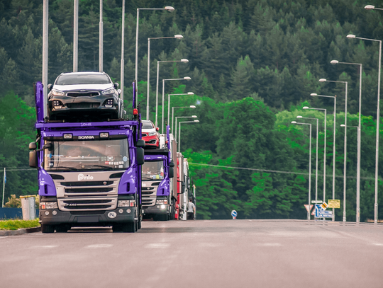 Marzysz o Amerykańskim samochodzie? Sprawdź, jak możesz przetransportować je do Polski