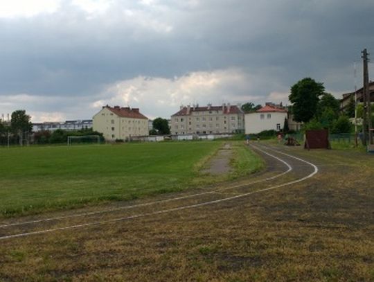 Miasto wyłania wykonawcę budowy stadionu przy ul. Bałdowskiej. Obiekt ma być gotowy do połowy października