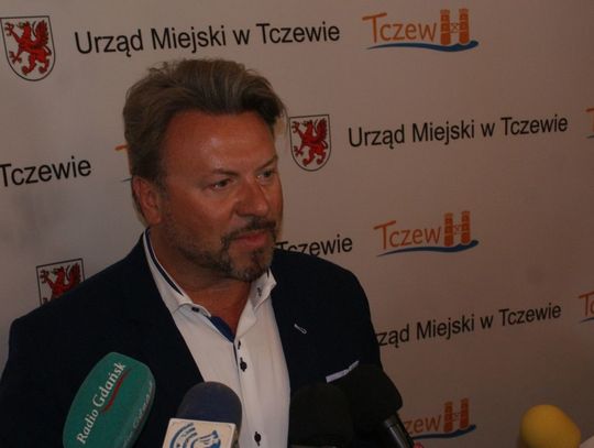 Michał Milowicz ponownie w Tczewie. „Chcę pokazać całej Polsce to piękne miasto”. Jest też aktorska niespodzianka...