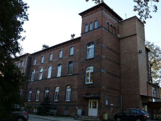 Miliony z giełdy dla szpitala? Jedenastu chętnych na szpitalne akcje