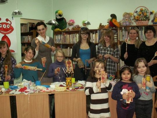 Moc atrakcji dla najmłodszych - jaki kolor mają plamy na żyrafie?