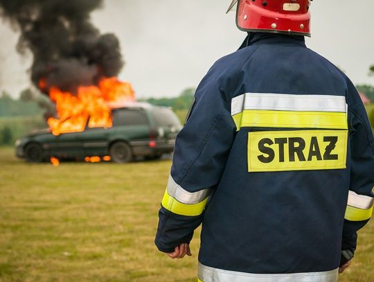 Musieli wyważyć drzwi. Zderzenie czołowe i płonąca altana. KRONIKA STRAŻACKA 19-25.04.2021