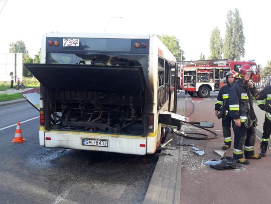 Na Armii Krajowej zapalił sie autobus