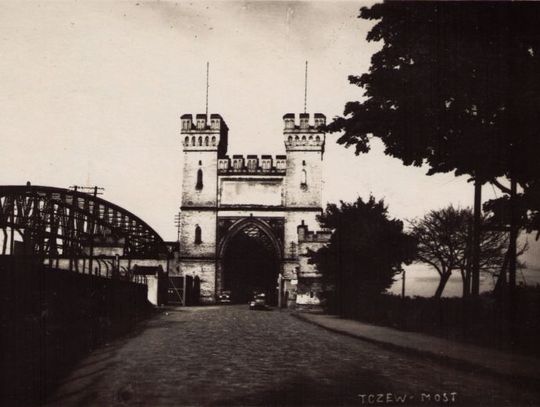 Na granicy - złoto w przesyłce z pantoflami...