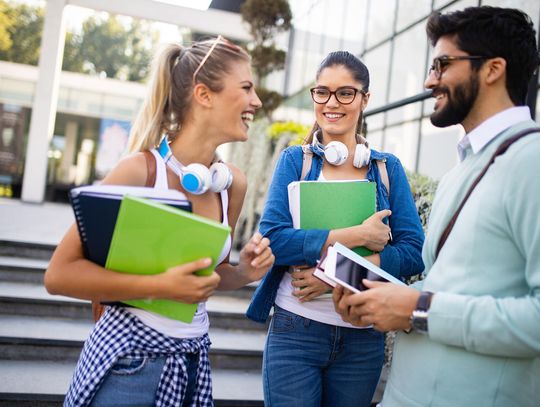 Na jakie studia iść, żeby zostać policjantem? Jak wygląda program studiów policyjnych?