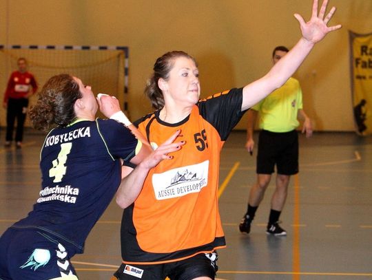 Na koniec derby - samborzanki goniły