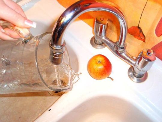 Na prima-apriliss woda dużo droższa 