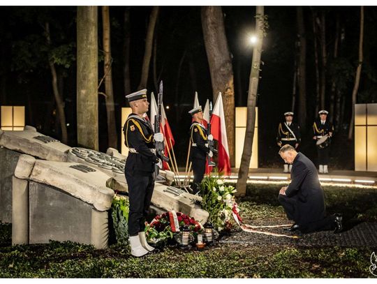 Na Westerplatte oddano hołd bohaterom II wojny światowej. 1 września 1939 stawili zacięty opór wrogowi