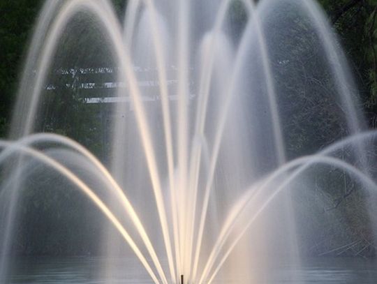 Nad Wisłą popłynie strumyk. Do tego będą mostki i fontanny. Wszystko za ok. 2 mln zł