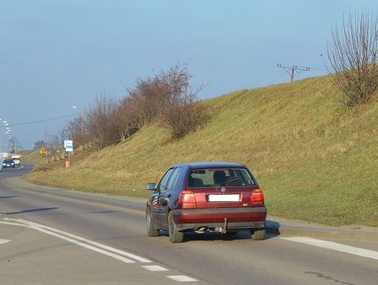 Naruszą wał, przesuną przystanek przy ul. Czatkowskiej 