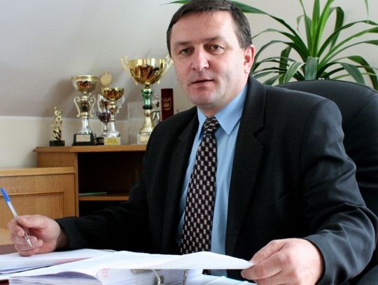 Nasi włodarze „od kuchni” - parówki zapiekane z żółtym serem