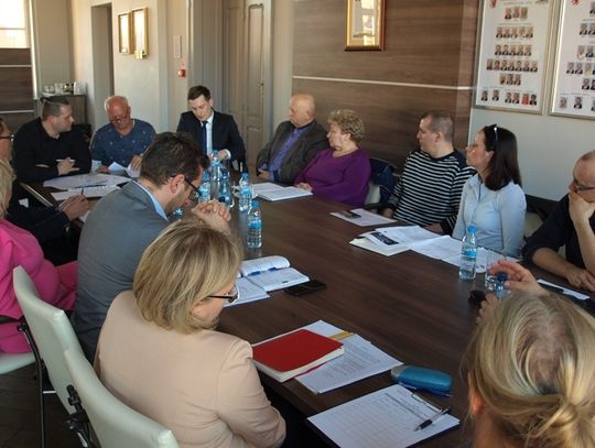 Nie będzie nowego budynku mieszkalnego? Urzędnicy deklarują: sprzedaż deweloperowi działki póki co wstrzymana