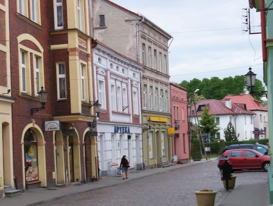 Nie chcą kocich łbów na rynku