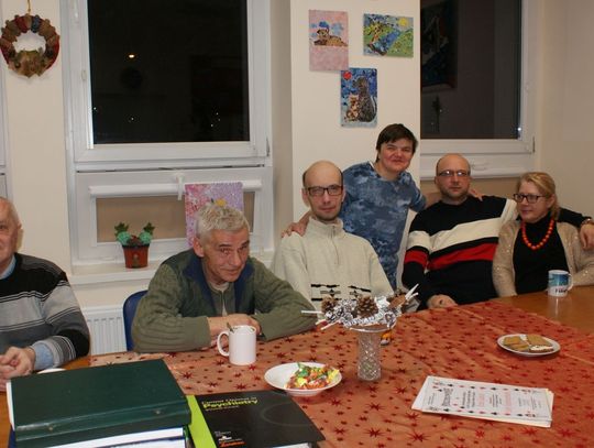 Nie mają przyznanych rent, nie mogą podjąć pracy. Po opłaceniu czynszu, na życie zostaje im ok. 20 zł...