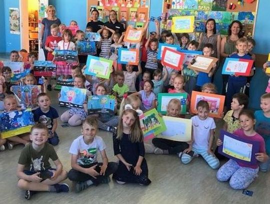 Nieocenione pogadanki - mundurowi ruszyli do szkół, by przestrzec przed niebezpieczeństwami