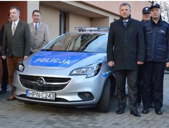 Nowa corsa dla policjantów z Pelplina