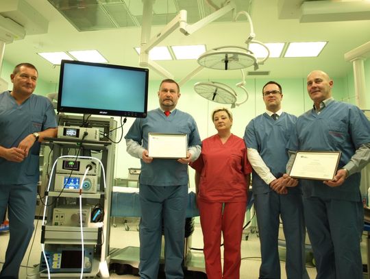 Nowoczesny laparoskop już w szpitalu. Ordynator: "bez niego nie da się dziś normalnie funkcjonować"