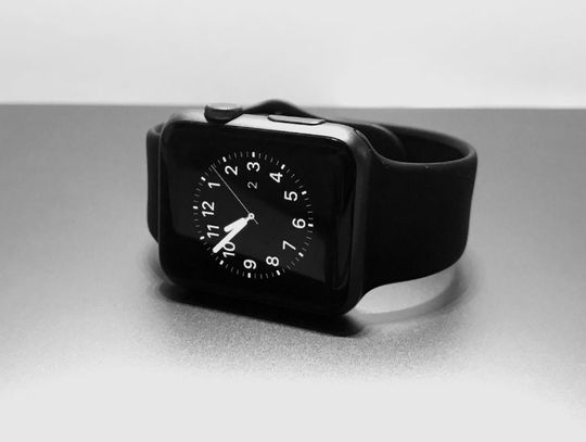 Nowy Apple Watch to więcej niż zegarek. Jak wykorzystać jego funkcje na co dzień?