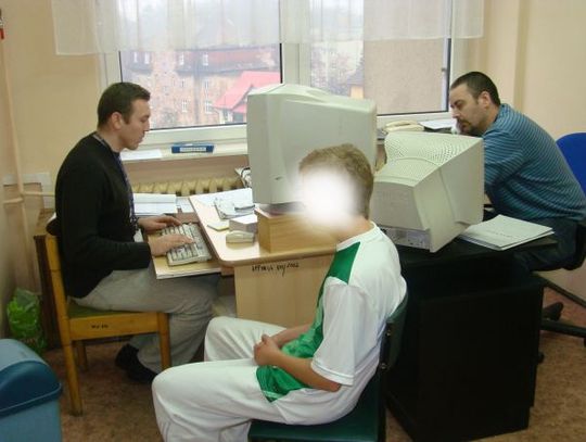 Nóż zamiast biletu – kontrolerzy ZKM w niebezpieczeństwie