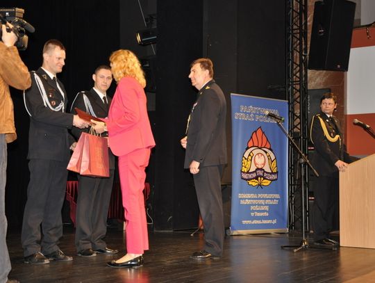 Ochotnicy ze Swarożyna odznaczeni za bohaterską akcję - medale, dyplomy, listy gratulacyjne!