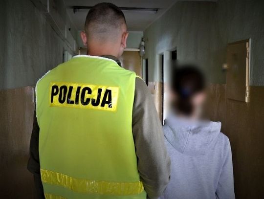 Ojciec z córką płacili przywłaszczoną kartą płatniczą