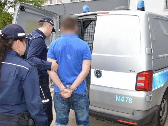 Oprawca usłyszał zarzut usiłowania zabójstwa! Jego żona doznała złamania kości czaszki