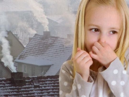 Osiedle Zatorze - palenie w piecach pod okiem strażników miejskich