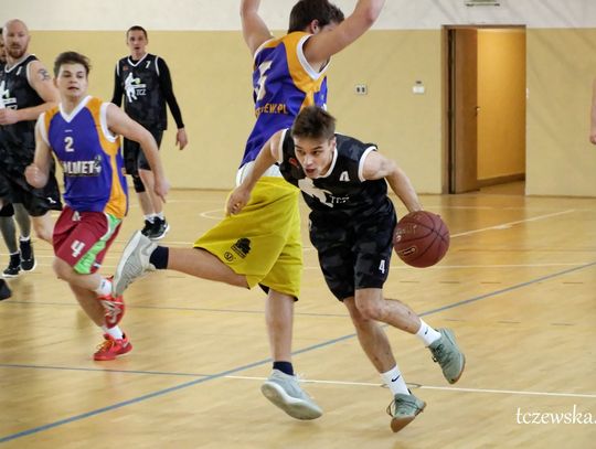 Ostateczne rozstrzygnięcia w Tczewskiej Amatorskiej Lidze Koszykówki (ZDJĘCIA)