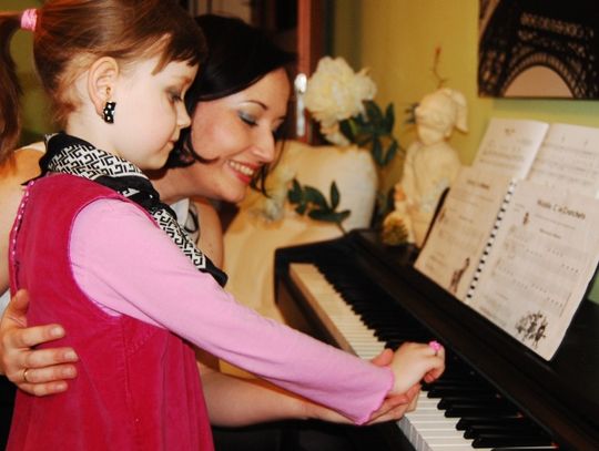 „Pani Pianinko” i lekcje dla 5-latków