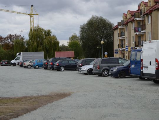 Parking na os. Bajkowym - tak, ale ogólnodostępny 