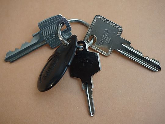 Piękne breloki do kluczy wykonane z wytrzymałej stali nierdzewnej