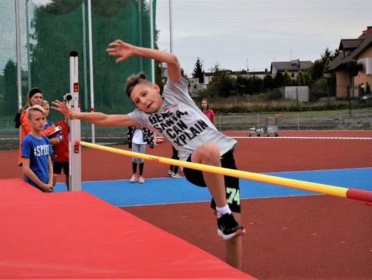 Pierwszy stadion lekkoatletyczny w powiecie otwarty. Pelplin ma porządny obiekt do trenowania i zawodów