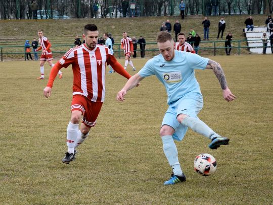 Piłkarze walczyli z różnym skutkiem. Pelplin przegrywa kociewskie derby w Starogardzie Gd. 