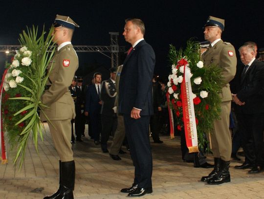 PILNE. Andrzej Duda w Tczewie. Prezydent oddał hołd ofiarom wojny (ZDJĘCIA) 